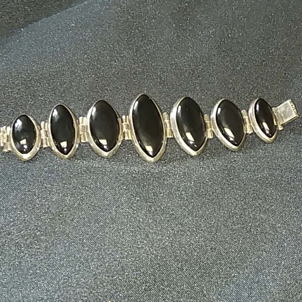 Handmade Bracelet Sterling and black onyx